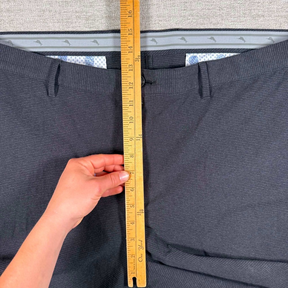Tommy Bahama Shorts Mens 44/7 Grey Stretch Boracay Textured Flat Front - Picture 3 of 11